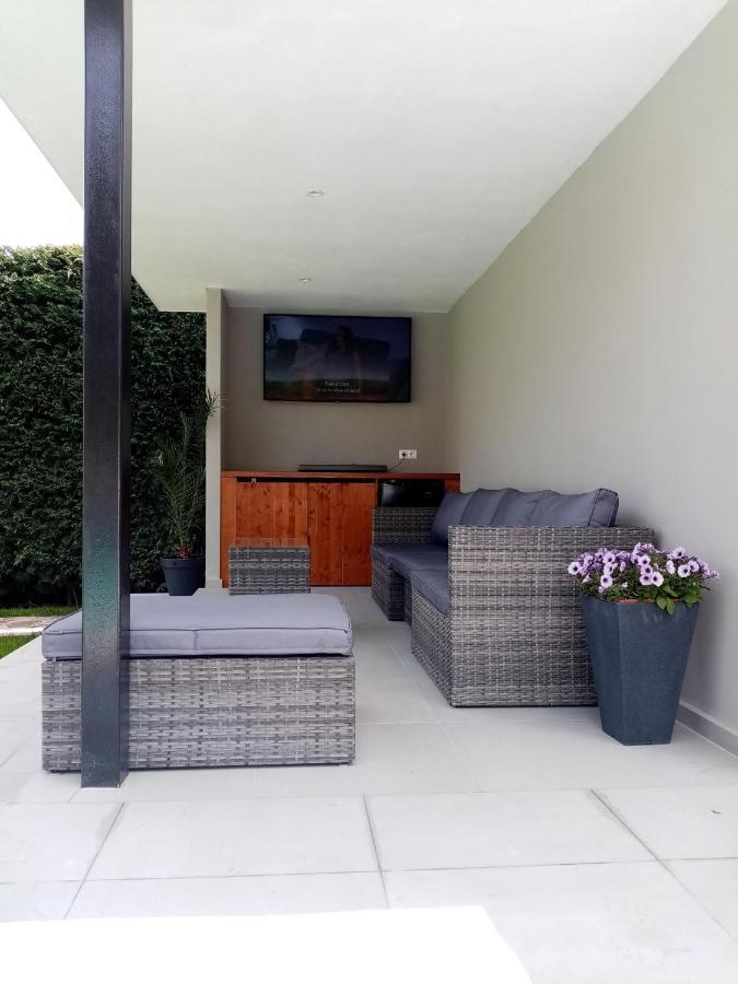 Vila Gosen Sard Exterior foto